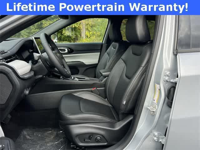 new 2025 Jeep Compass car, priced at $30,245