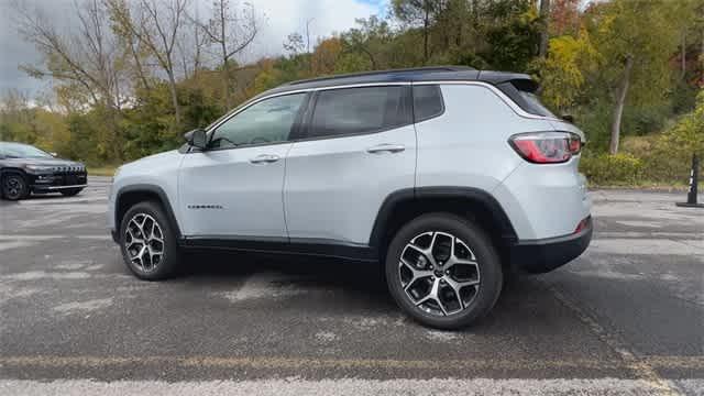 new 2025 Jeep Compass car, priced at $30,745