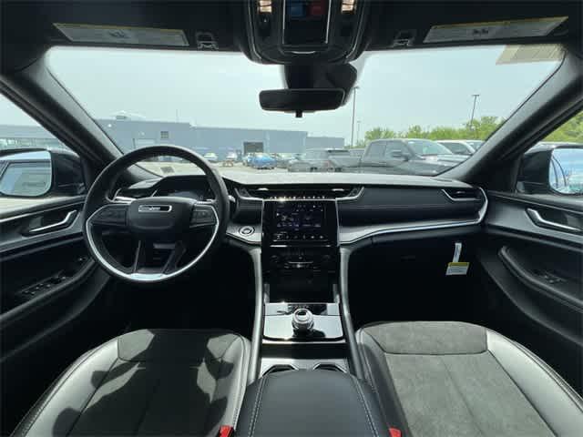 new 2025 Jeep Grand Cherokee L car, priced at $45,077