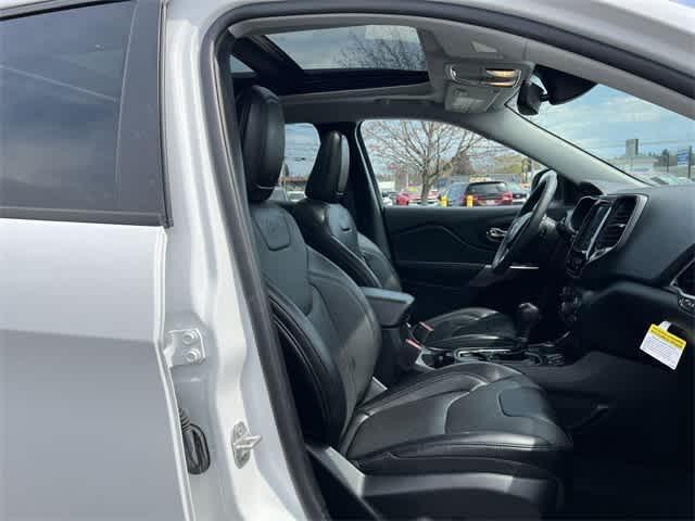 used 2022 Jeep Cherokee car, priced at $27,621