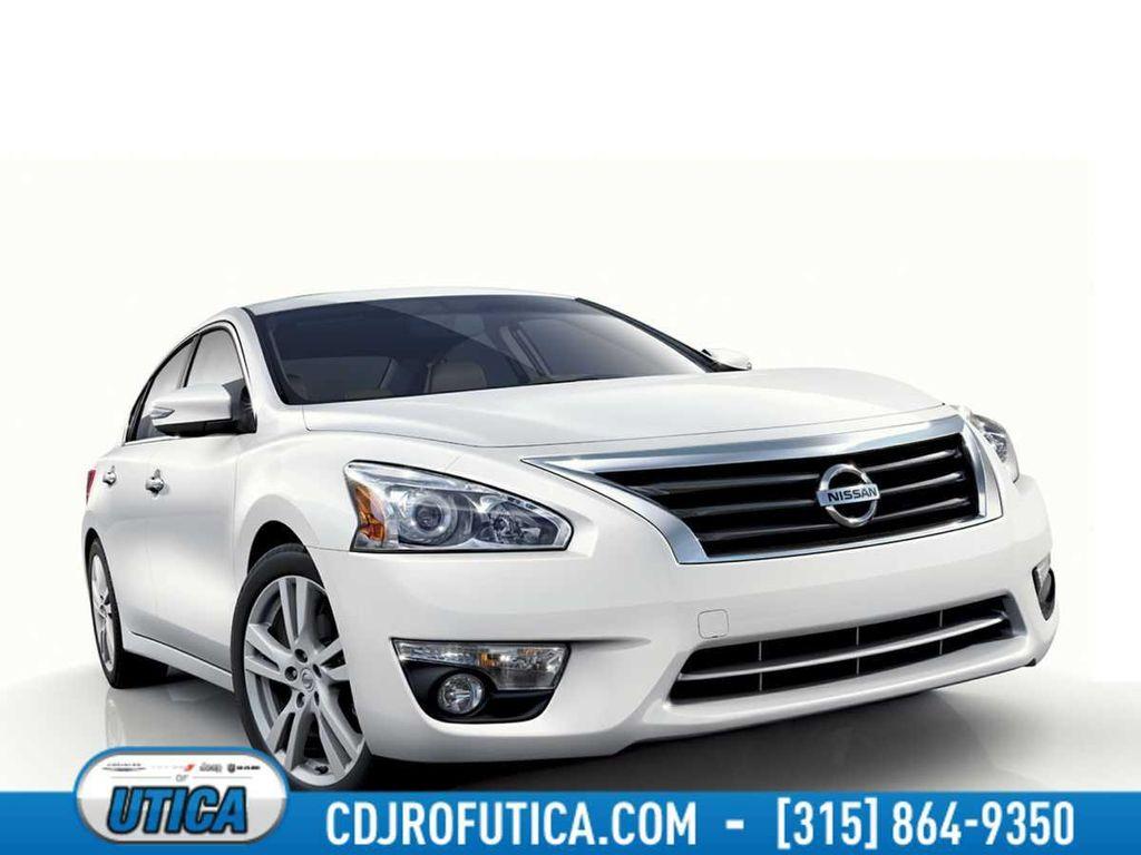 used 2013 Nissan Altima car, priced at $8,571