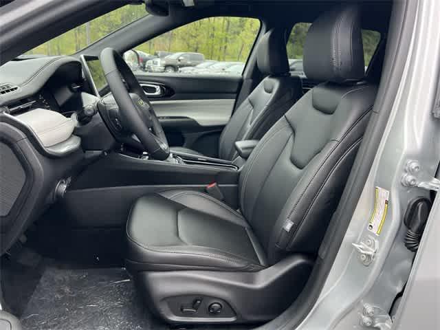 new 2025 Jeep Compass car, priced at $31,843