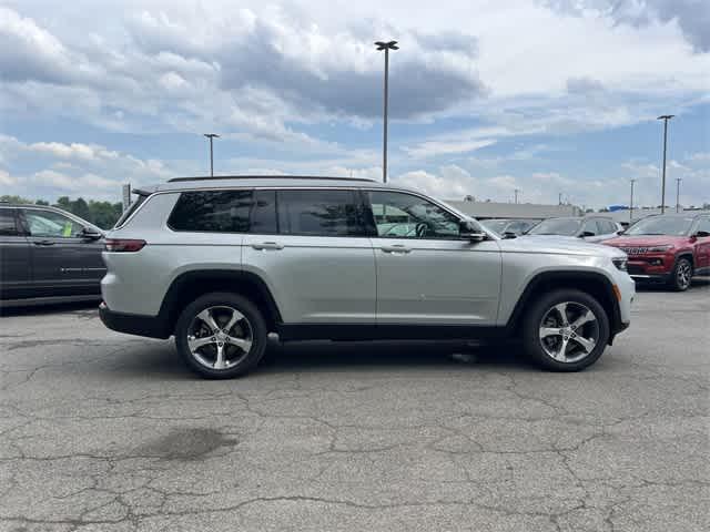 new 2024 Jeep Grand Cherokee L car, priced at $49,170