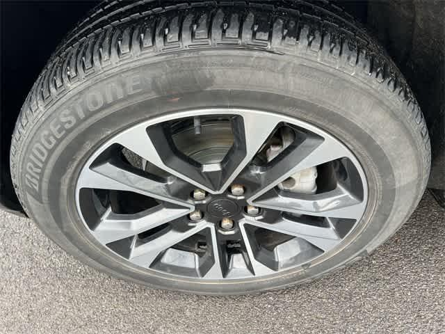 used 2022 Jeep Grand Cherokee car, priced at $39,221