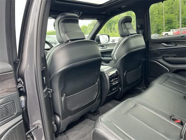 used 2022 Jeep Grand Cherokee car, priced at $39,221