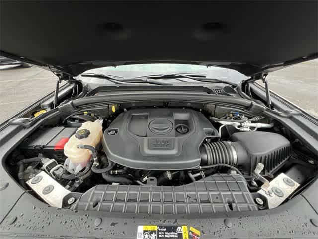 used 2022 Jeep Grand Cherokee car, priced at $39,221