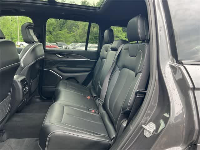 used 2022 Jeep Grand Cherokee car, priced at $39,221