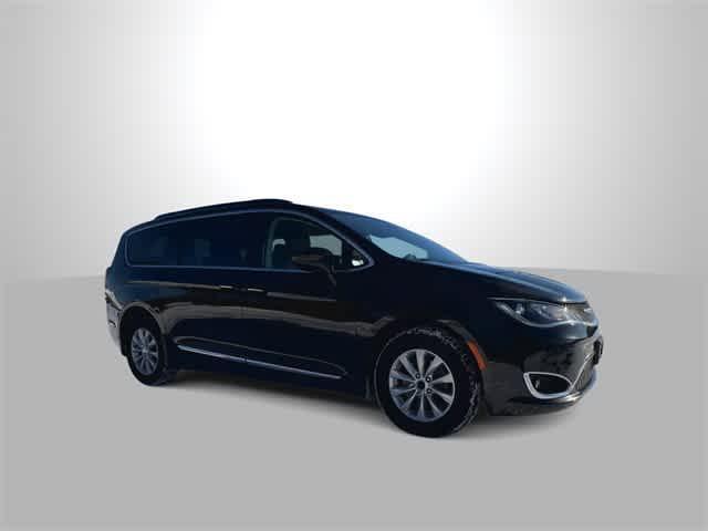 used 2017 Chrysler Pacifica car, priced at $15,271