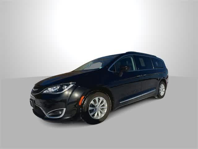 used 2017 Chrysler Pacifica car, priced at $15,271