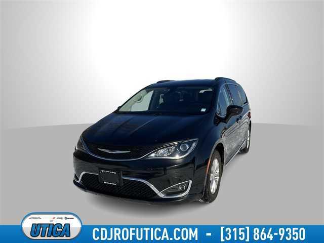 used 2017 Chrysler Pacifica car, priced at $15,271