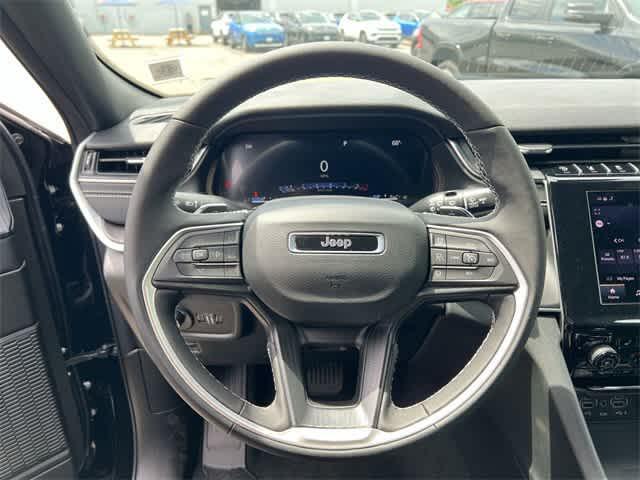 new 2025 Jeep Grand Cherokee car, priced at $42,900