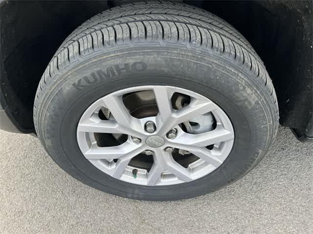 used 2022 Jeep Grand Cherokee car, priced at $29,962