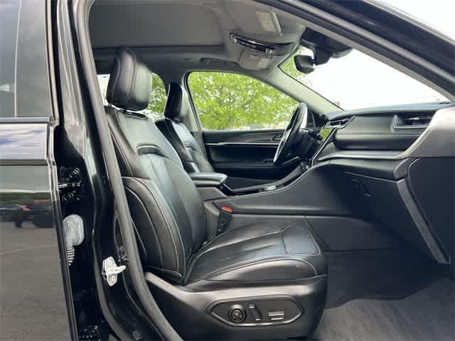 used 2022 Jeep Grand Cherokee car, priced at $29,962