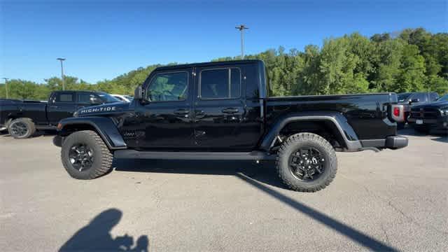 new 2025 Jeep Gladiator car, priced at $48,972