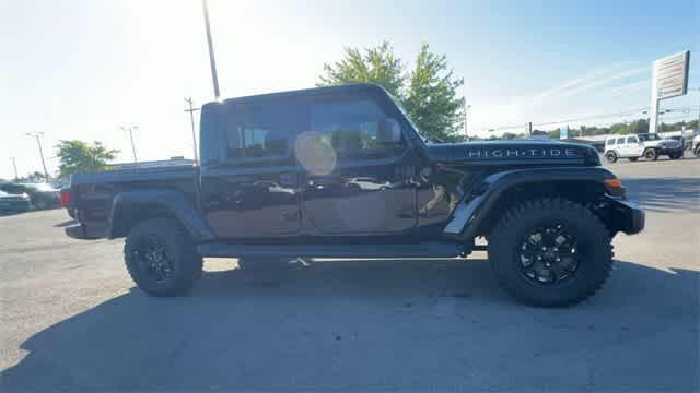new 2025 Jeep Gladiator car, priced at $48,972