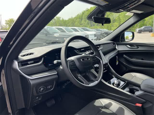 new 2025 Jeep Grand Cherokee L car, priced at $45,077