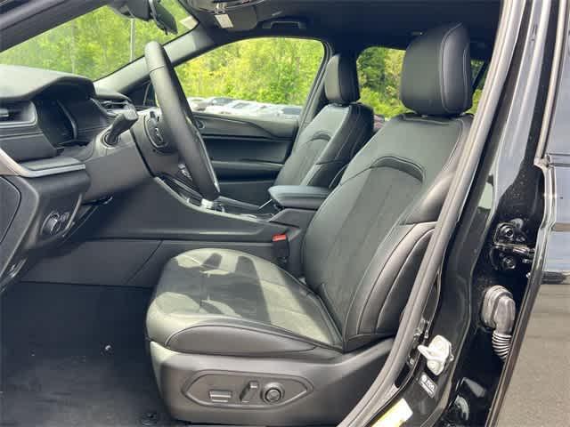 new 2025 Jeep Grand Cherokee L car, priced at $45,077