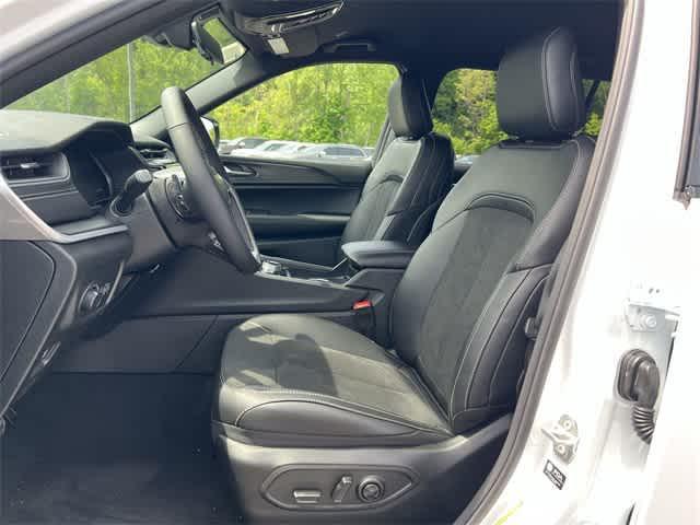 new 2025 Jeep Grand Cherokee L car, priced at $44,482