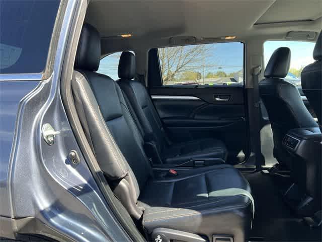 used 2018 Toyota Highlander car, priced at $19,988
