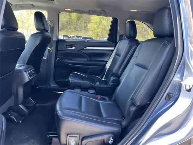 used 2018 Toyota Highlander car, priced at $19,988