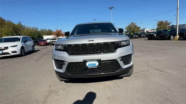 used 2023 Jeep Grand Cherokee car, priced at $34,921