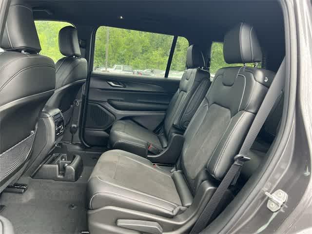 new 2025 Jeep Grand Cherokee L car, priced at $44,077