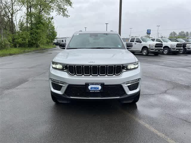 new 2024 Jeep Grand Cherokee car, priced at $46,420