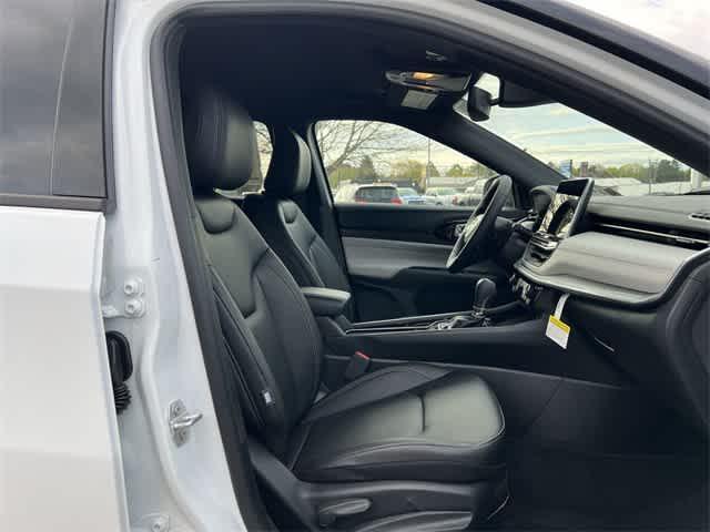 new 2025 Jeep Compass car, priced at $31,248