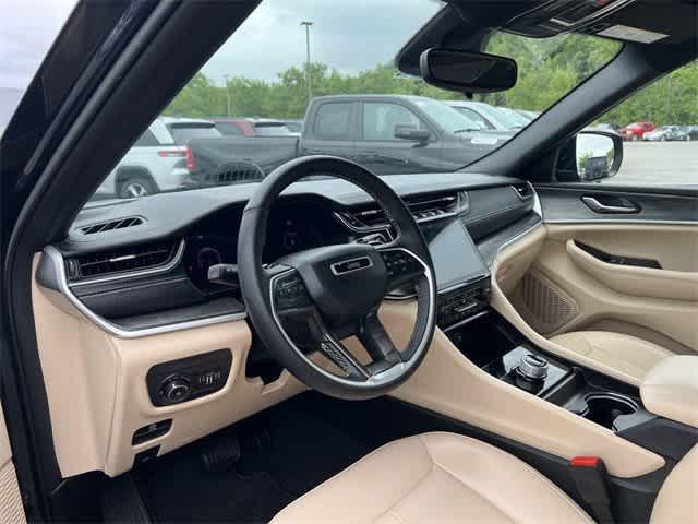 used 2024 Jeep Grand Cherokee car, priced at $33,931