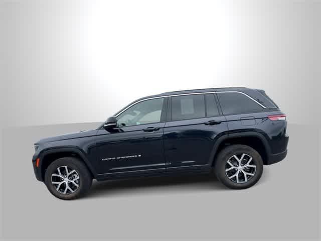 used 2024 Jeep Grand Cherokee car, priced at $33,931