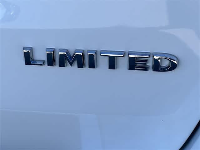used 2020 Jeep Grand Cherokee car, priced at $23,151