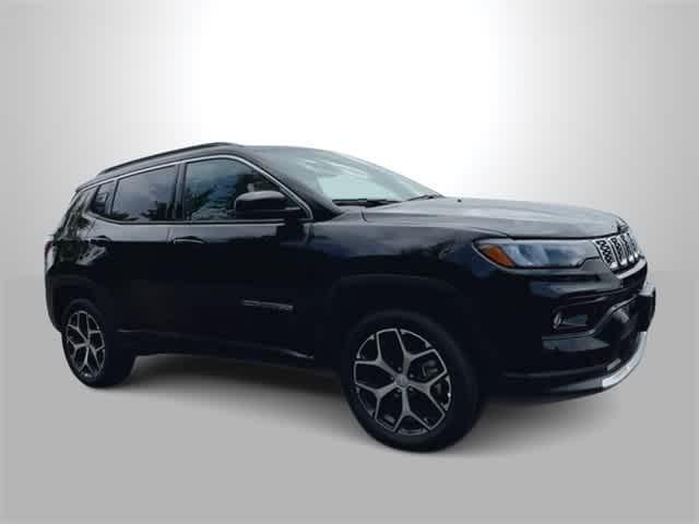 new 2024 Jeep Compass car, priced at $29,435