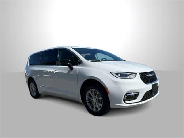 new 2024 Chrysler Pacifica car, priced at $40,990