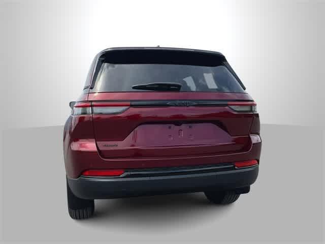 new 2025 Jeep Grand Cherokee car, priced at $43,825
