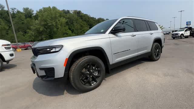 new 2025 Jeep Grand Cherokee L car, priced at $45,655