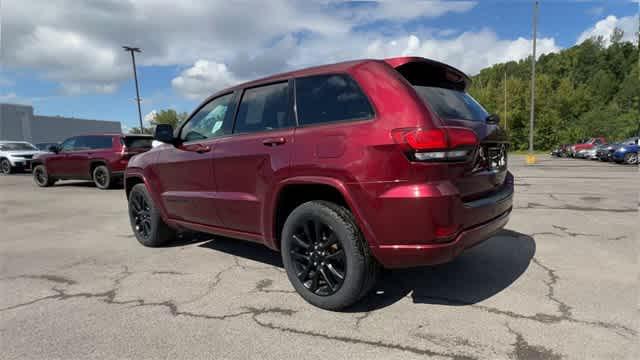 used 2018 Jeep Grand Cherokee car, priced at $20,361
