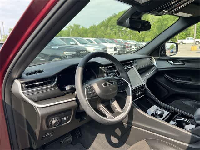 used 2023 Jeep Grand Cherokee car, priced at $33,921