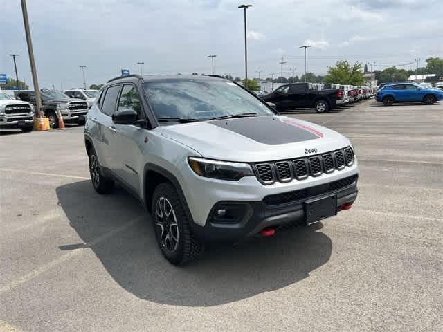 new 2024 Jeep Compass car, priced at $37,635