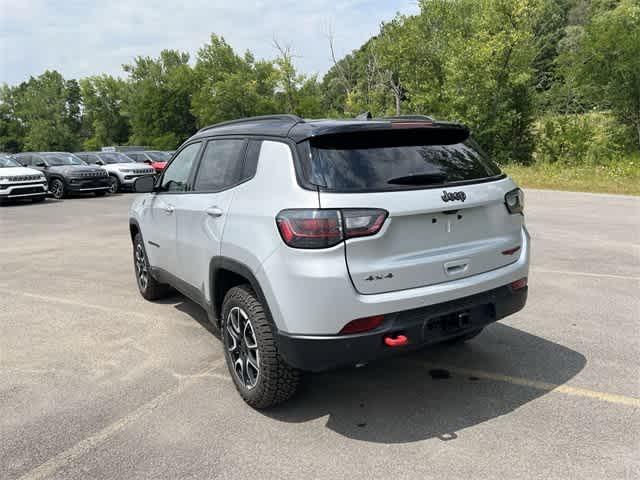 new 2024 Jeep Compass car, priced at $37,635