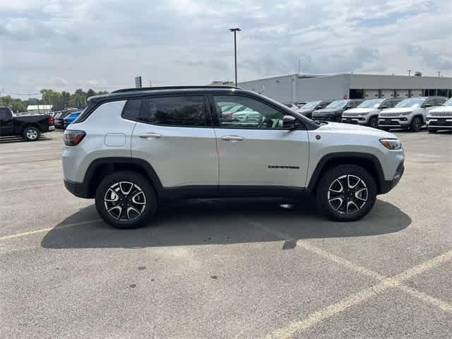 new 2024 Jeep Compass car, priced at $37,635