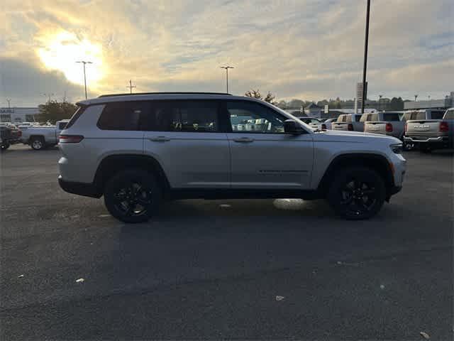 new 2024 Jeep Grand Cherokee L car, priced at $46,675