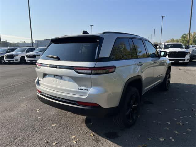 new 2024 Jeep Grand Cherokee car, priced at $50,535