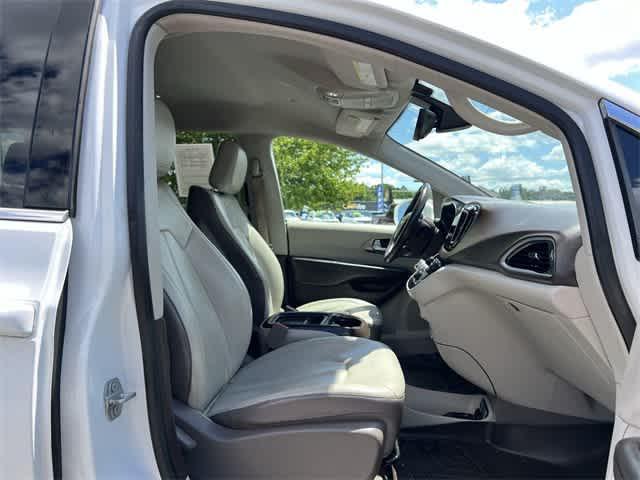 used 2017 Chrysler Pacifica car, priced at $11,801