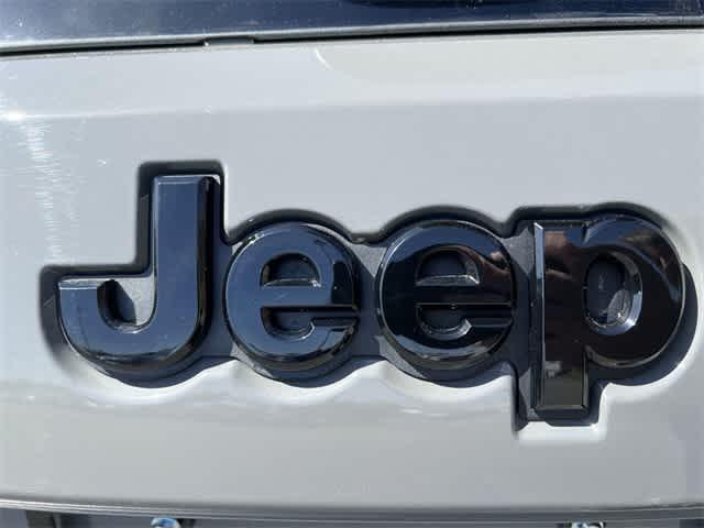 used 2021 Jeep Grand Cherokee car, priced at $28,145
