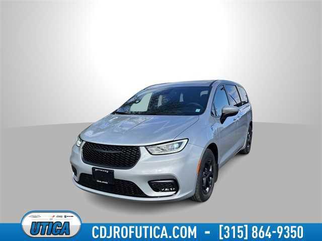 used 2023 Chrysler Pacifica Hybrid car, priced at $33,503