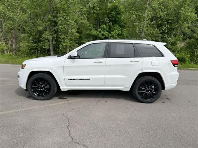 used 2017 Jeep Grand Cherokee car, priced at $18,145