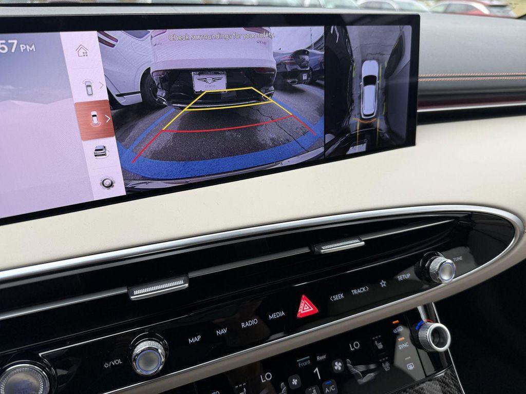 new 2026 Genesis GV70 car