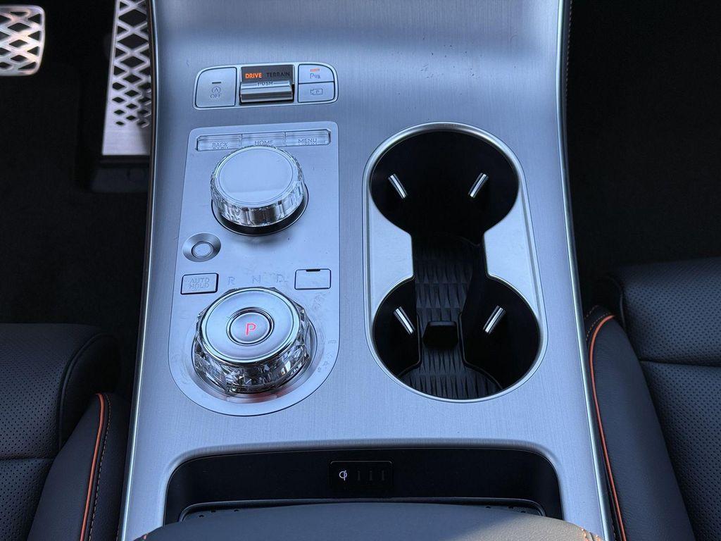 new 2026 Genesis GV70 car