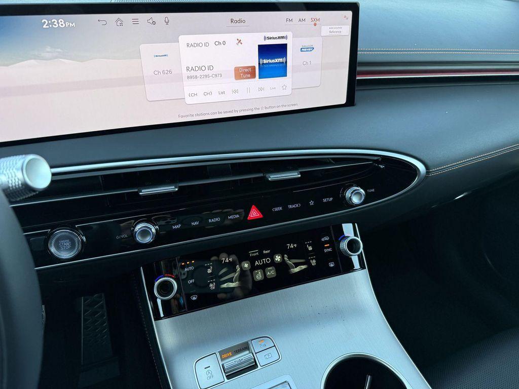 new 2026 Genesis GV70 car