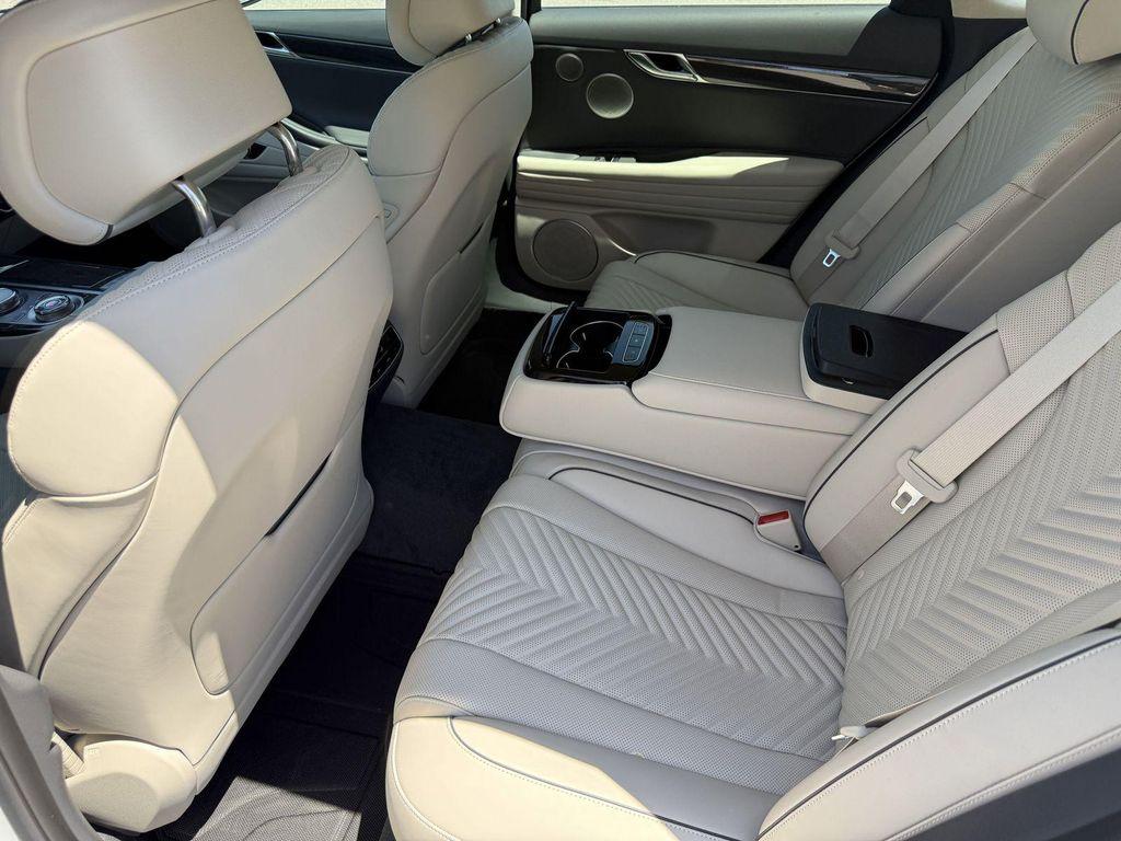 new 2024 Genesis G80 car, priced at $68,000